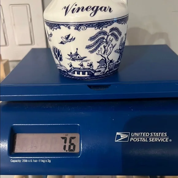 Blue and White Vinegar Ceramic Pitcher jug blue willow Heritage Collection - Picture 8 of 8